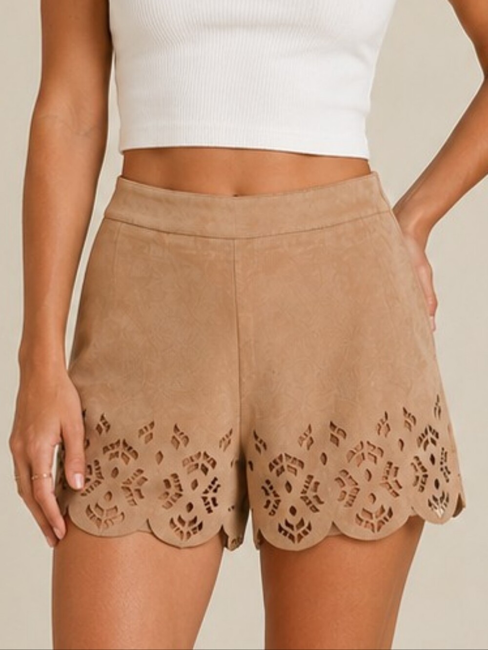 Stella Luce Tan Faux Suede Scalloped Shorts Large Western Boho Festival